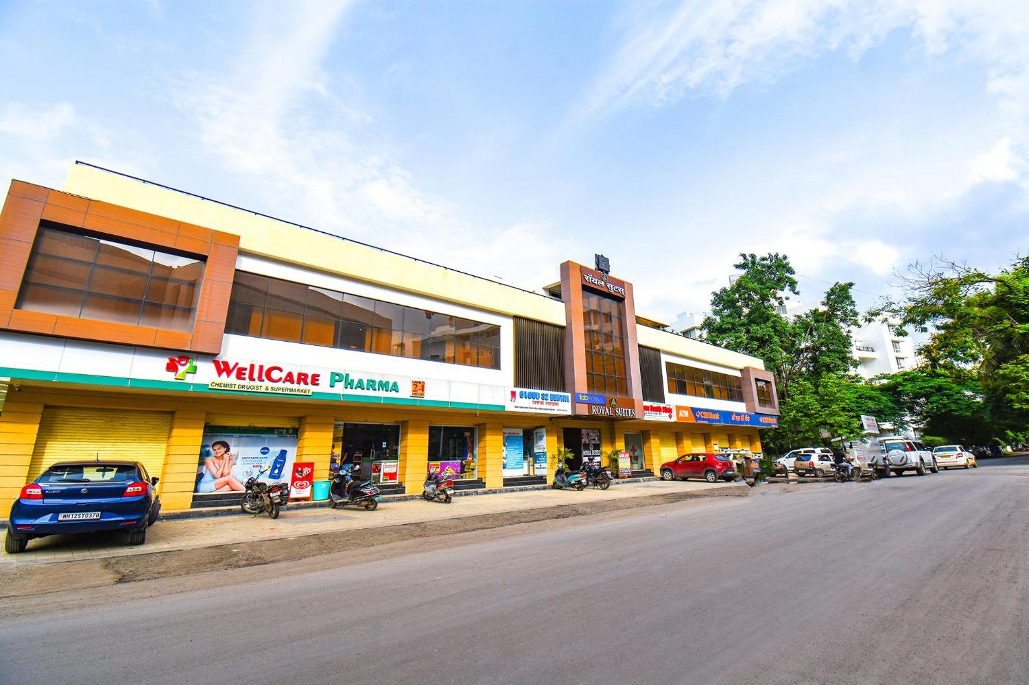 Fabhotel Royal Suits - Nr Mahadji Shinde Chhatri Mundhwa Bagian luar foto